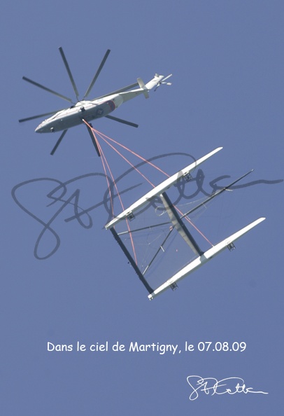 Alinghi 5 dans le ciel de Martigny le 07.08.2009.jpg