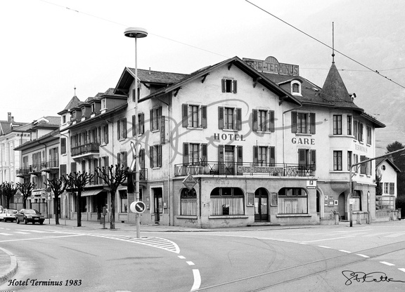 Place de la Gare et L'hotel Terminus 1983