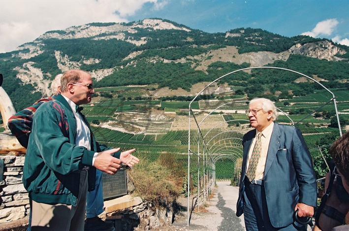 ustinov (117)