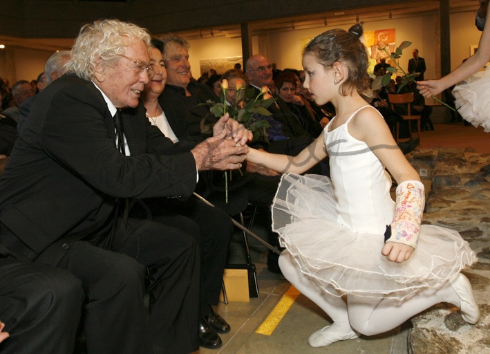 Hans Erni 100 ans Fondation Gianadda 2008.jpg